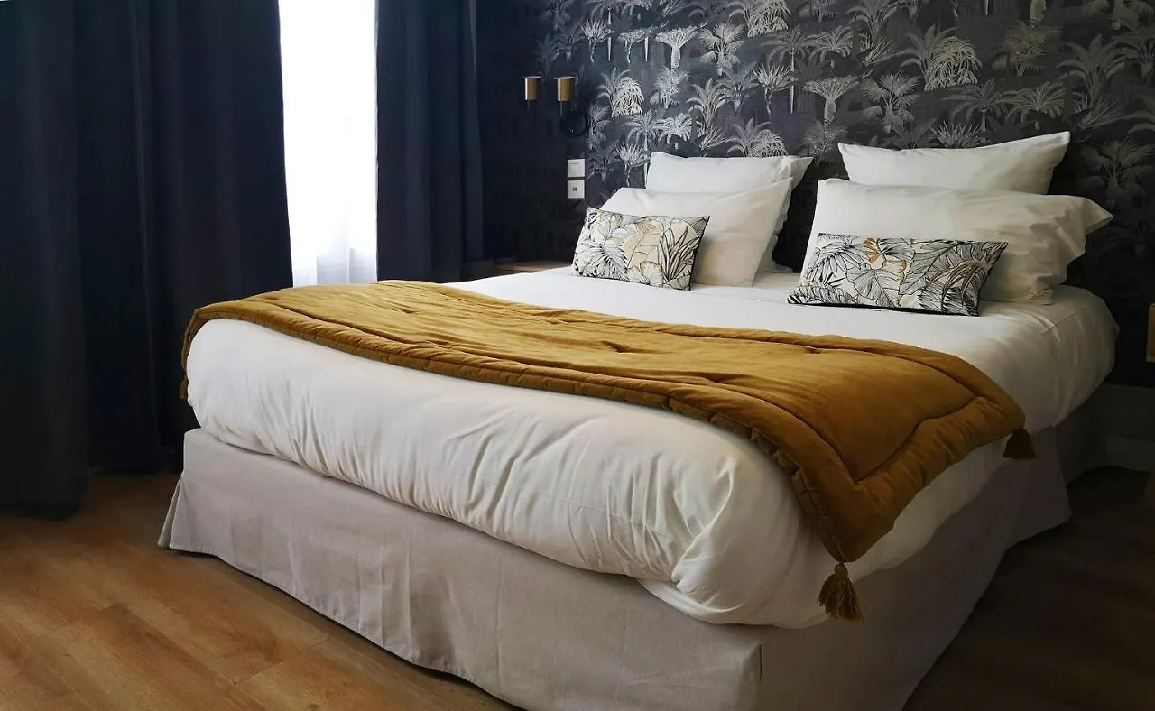 Hippodrome Hotel 2*