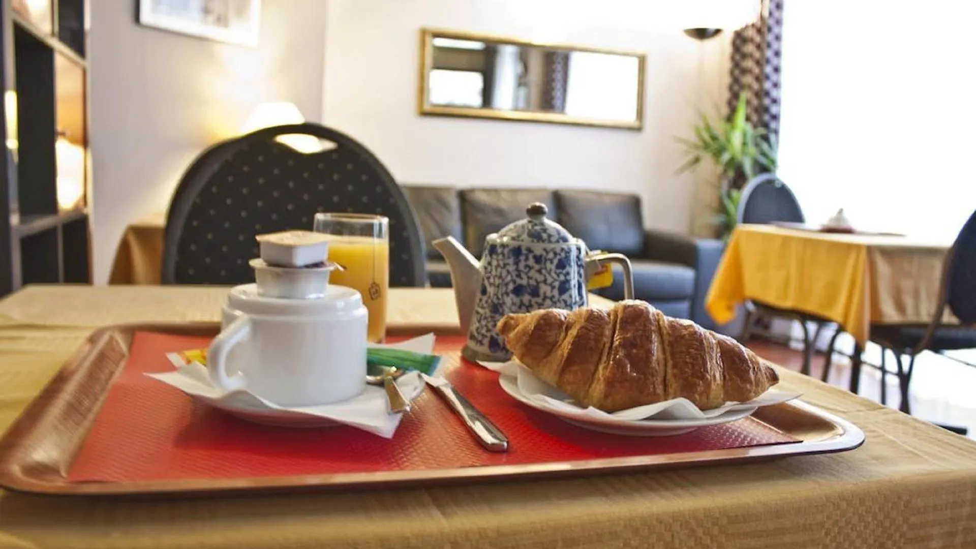 Hotel Hippodrome Paryż